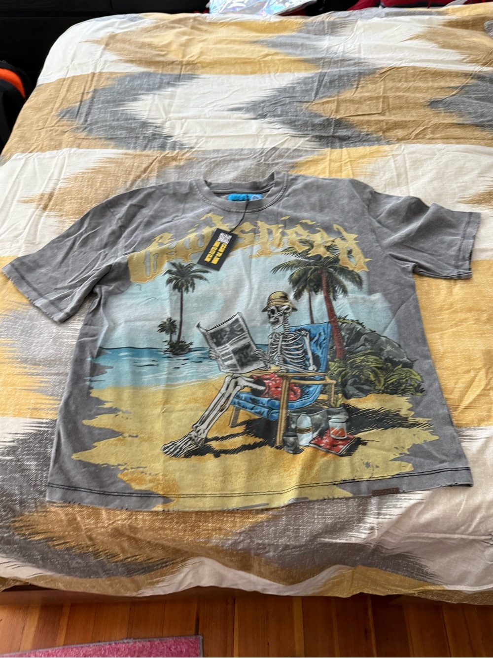 Godspeed Graphic Beach Skeleton Short-Sleeve Tee - Gray